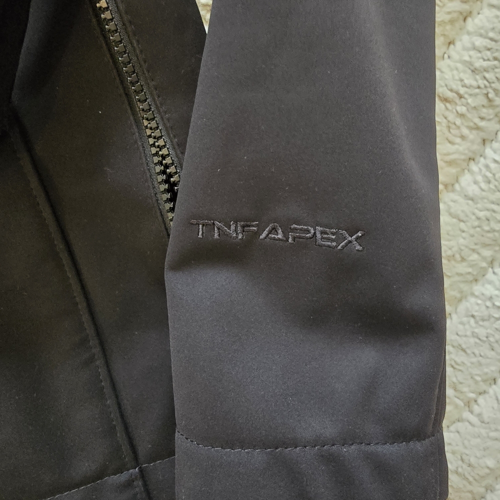 The North Face Apex jacket in women's size small - Picture 4 of 9